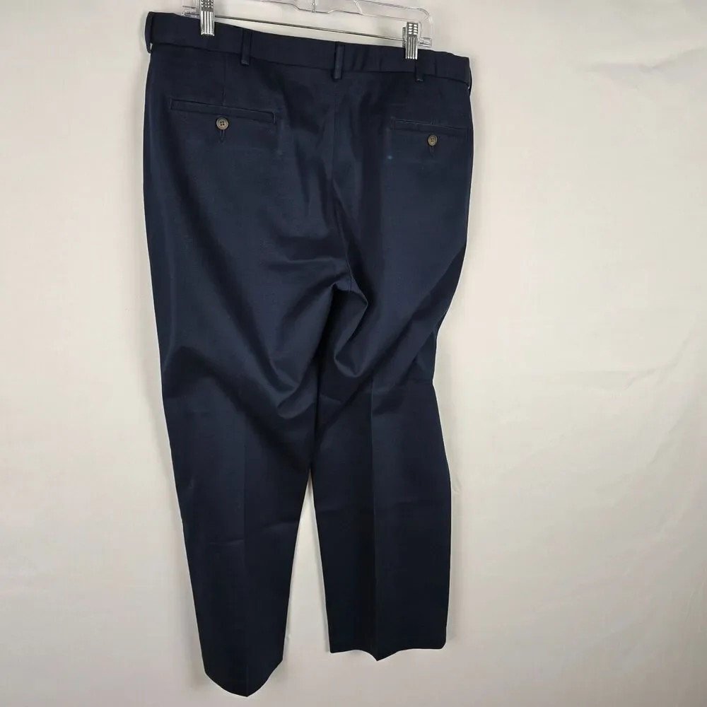 Haggar Kahki Pants Men's 38 x 29 Dark Blue Classic Fit Premium No Iron